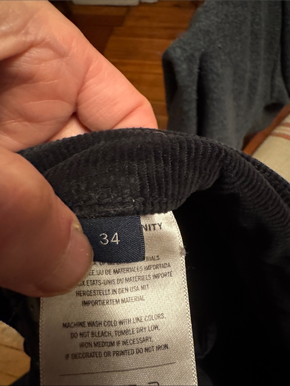 Citizens Of Humanity Black Corduroy Wide-Leg Jeans - Picture 4 of 4